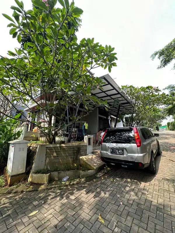 Dijual rumah posisi hook di Bukit Nusa Indah Ciputat Tangsel