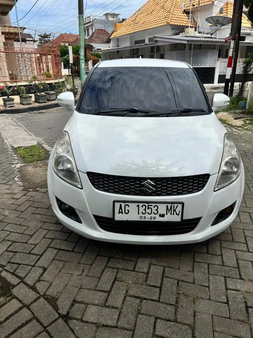 SuzuKi SWiFT GX AT 2013pmk istimewa