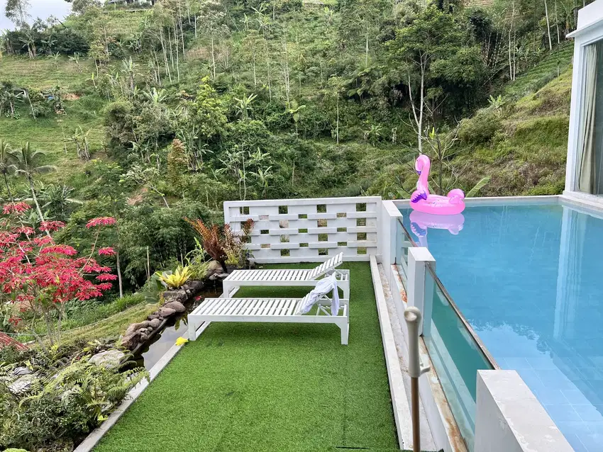 DIJUAL  Villa 3 Kamar Tidur, Udara Dingin Kebun Teh Kemuning