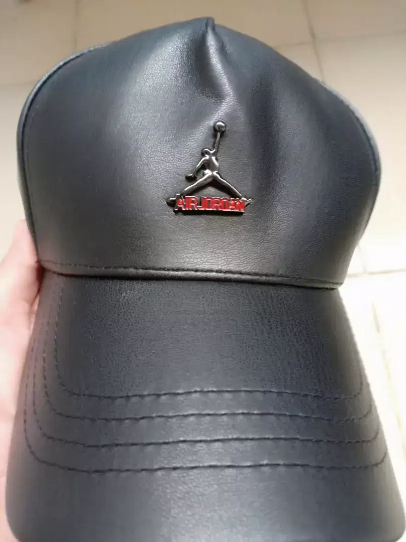 Topi kulit Nike Jordan black original