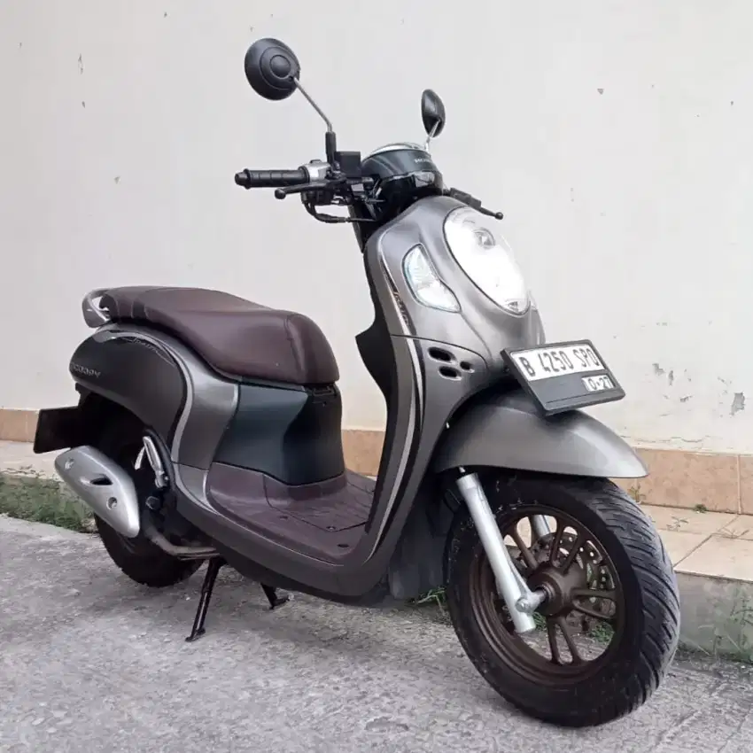 SCOOPY STYLISH TAHUN 2022