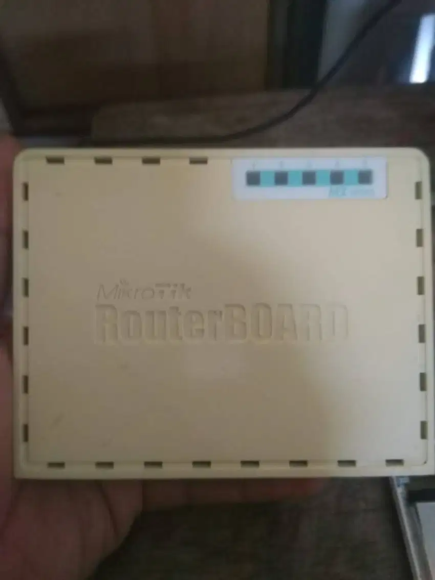 Router mikrotik rb 750r2 hex lite