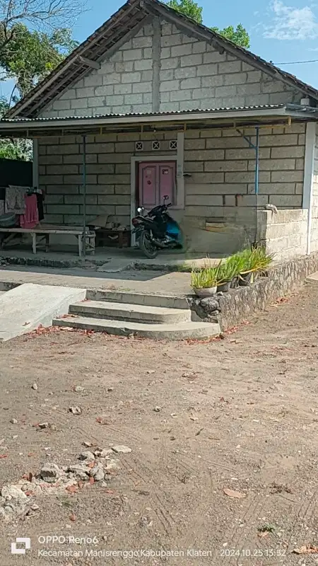 Dijual rumah di manisrenggo murah