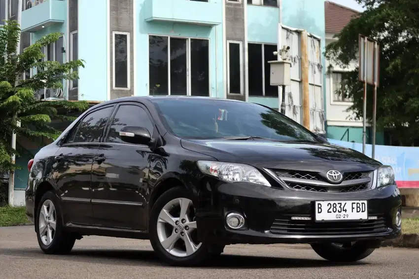 Forsale Corolla Altis 2.0 AT 2012