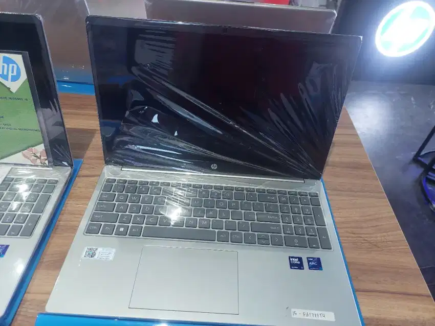 Kredit Laptop HP FD1777TU