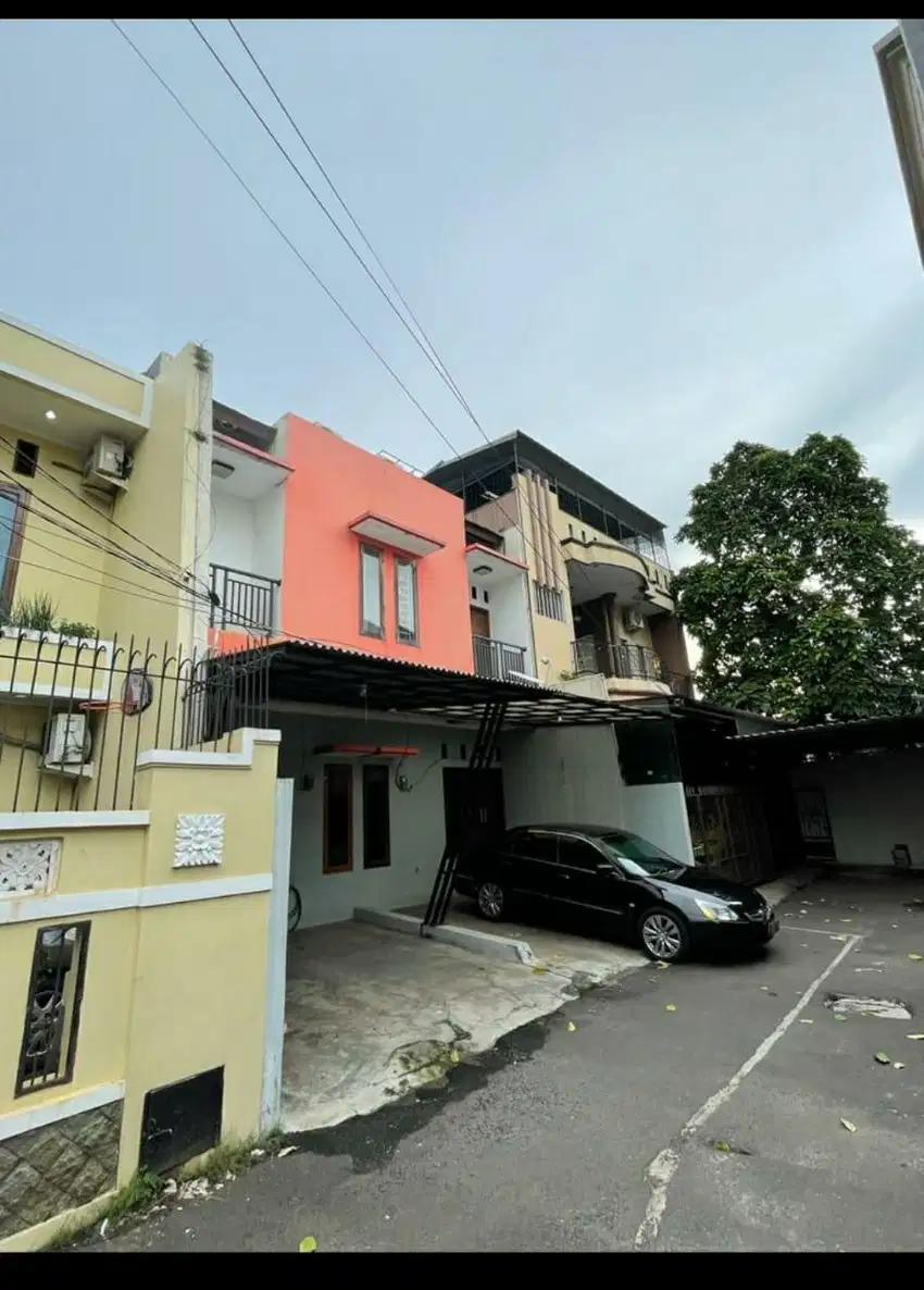 Disewa rumah Duren sawit dalam private cluster