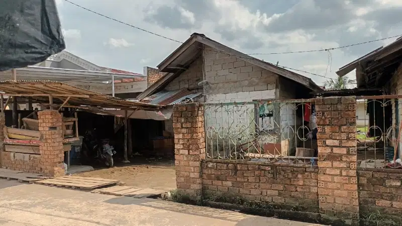 Tanah area sako jln lebak murni