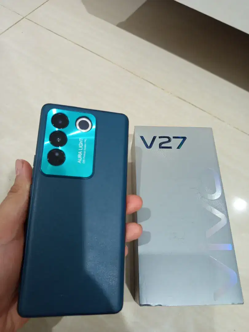 Jual HP Vivo V27 5G RAM 8 GB/256 GB