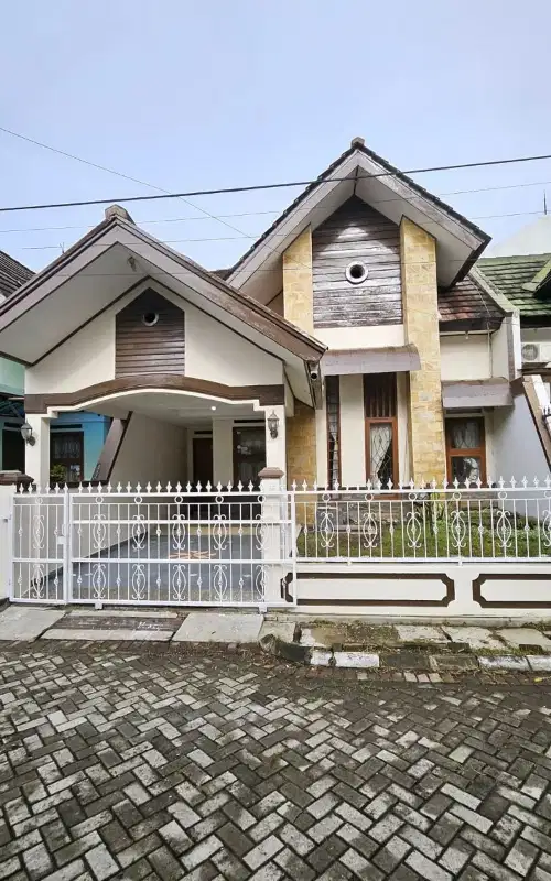 Dijual Rumah Dalam Komplek Panorama Alam Parahyangan, Strategis