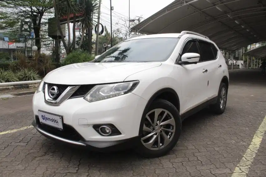 Pajak Panjang - Nissan Xtrail 2.5 Bensin-AT 2017 Putih (ABF)