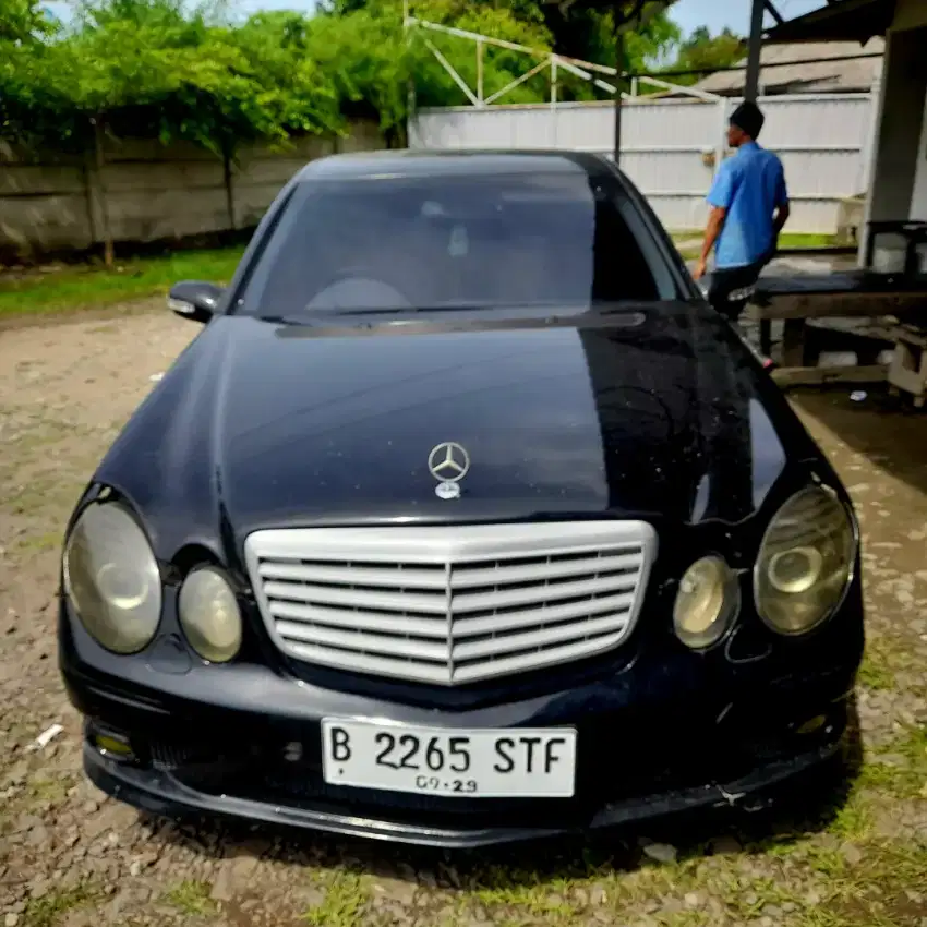 Tt Mercedes-Benz E200 2005 Pajak Panjang