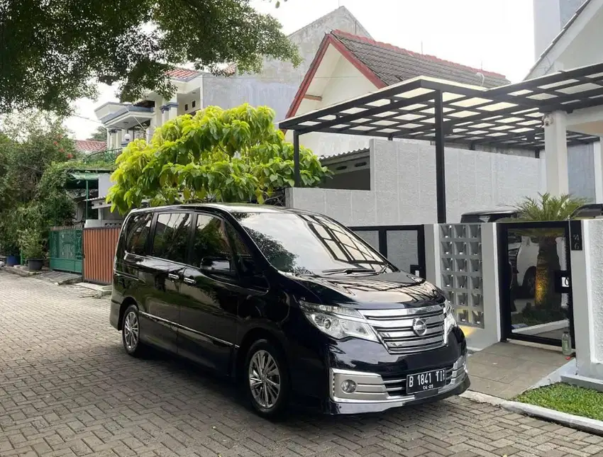 Nissan Serena HWS 2015 Autech Panoramic Facelift AT Matic model 2016