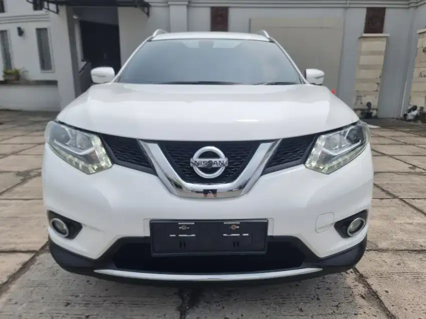 NISSAN XTRAIL 2.5 HIGH CVT 2015 - TGN 1 DR BARU, ANTIK ISTIMEWA !!!