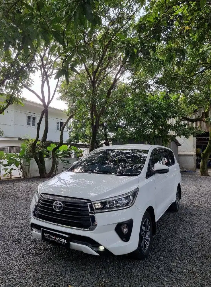 Toyota Kijang Innova 2.4 V AT Solar Diesel Matic 2022 ASTINA MOBIL