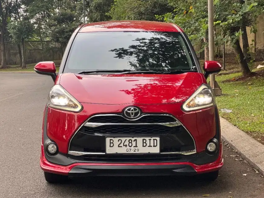 [TDP 10 JUTA] TOYOTA SIENTA Q AT 2019 MERAH