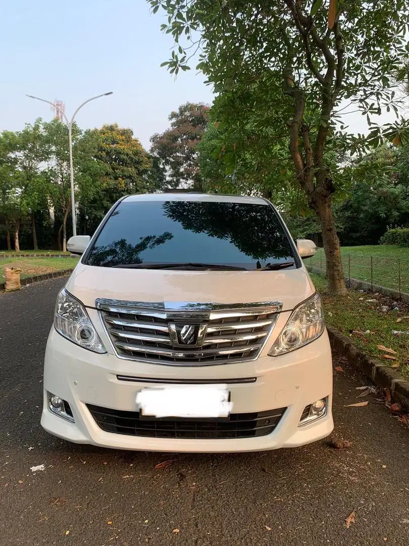 Alphard 2012 Putih G A/T Tangan Pertama