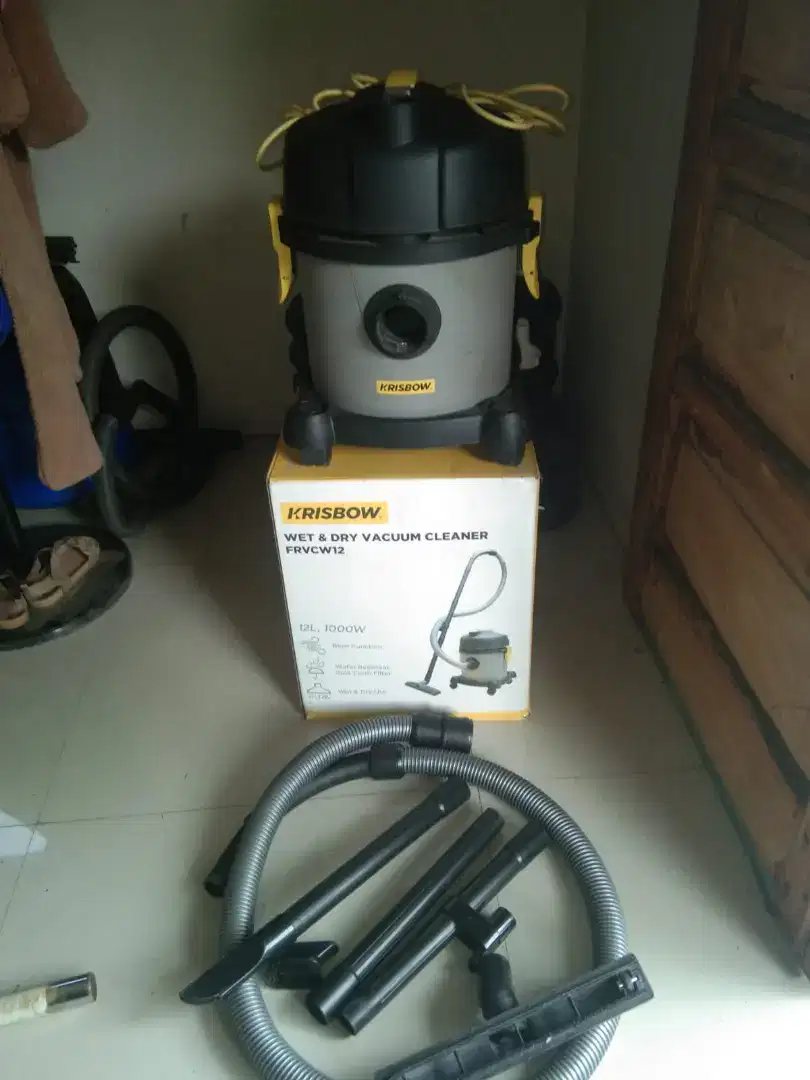 Wet and dry vacum cleaner