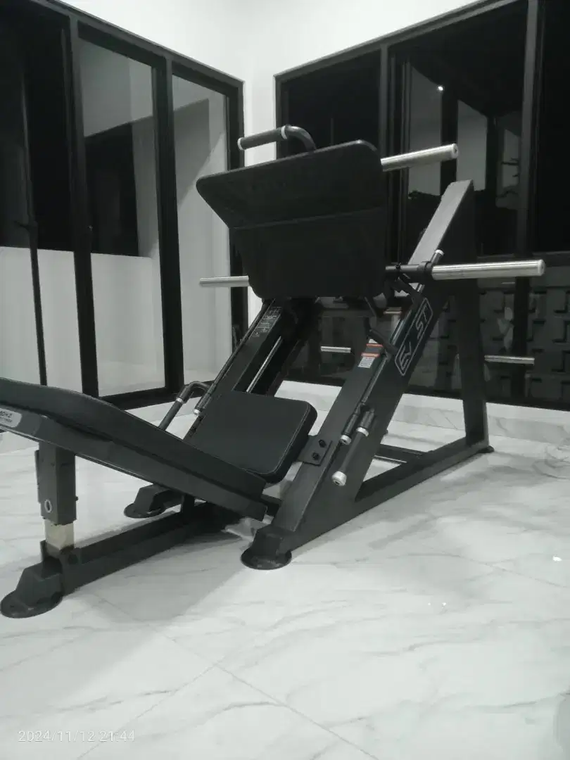 DHZ equipment komersial fitness paket fitness dhz