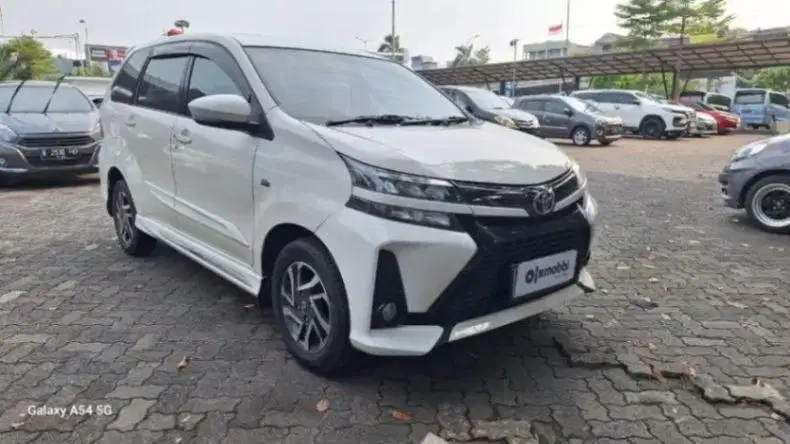 Toyota Avanza 1.5 Veloz Bensin-AT 2019 Putih UKY