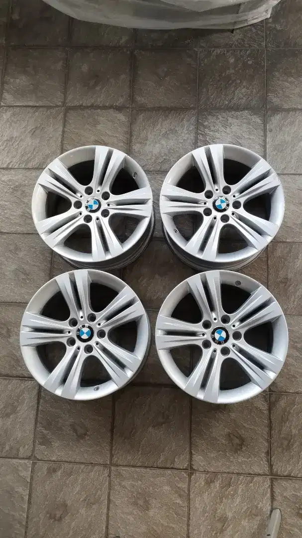 Jual Velg Bekas Copotan BMW F30 320i. Bisa untuk E90, E46, E36.