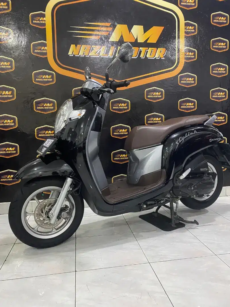 Honda Scoopy Spoorty Donat 2019 B DKI Pajak hidup km low full orsinil