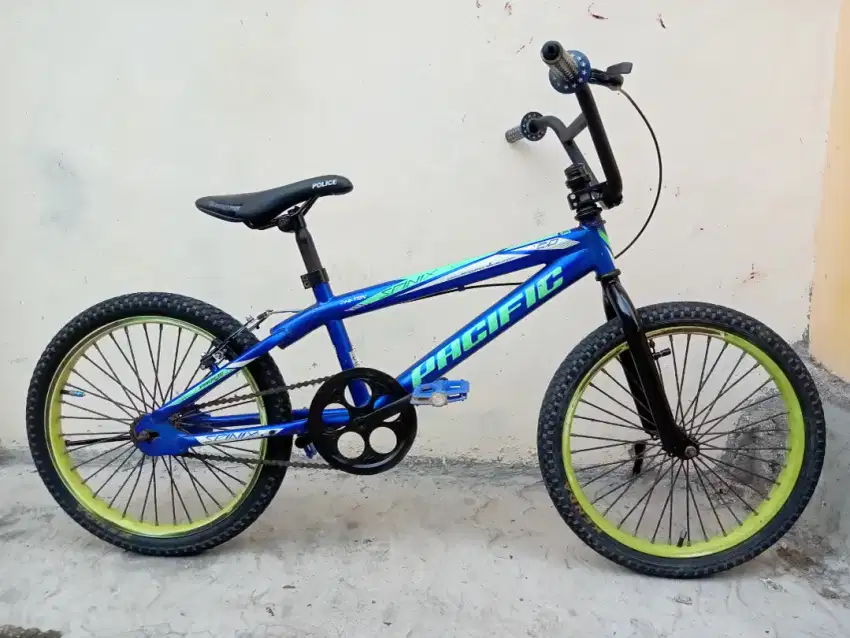 SEPEDA BMX 20 PACIFIC SPINIX.