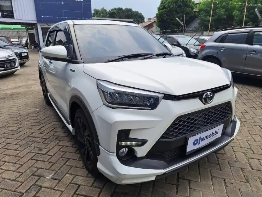 DP Rendah Toyota Raize 1.0 GR Sport TSS Two Tone Bensin-AT 2023 USYSAS