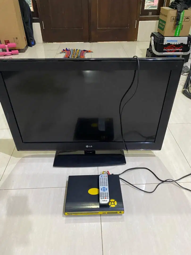 Dijual TV LG bekas (Non remote) 1 set dengan DVD fungsi normal nego