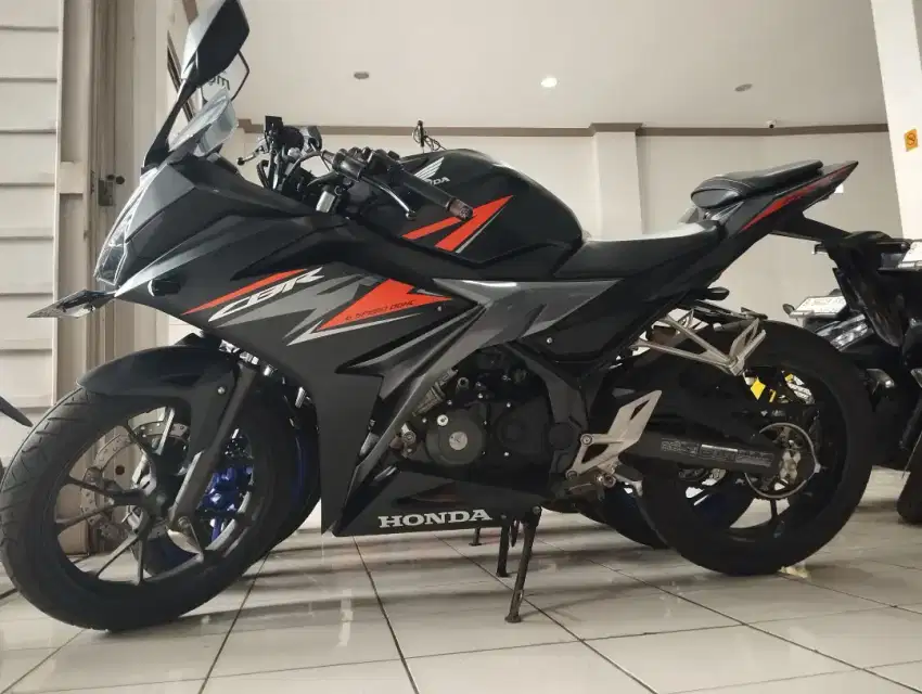 CBR 150 R 2019 GRESS LOW KM 6K PJK ON CASH KREDIT DP 1JT