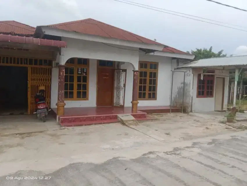 Di jual rumah bulatan