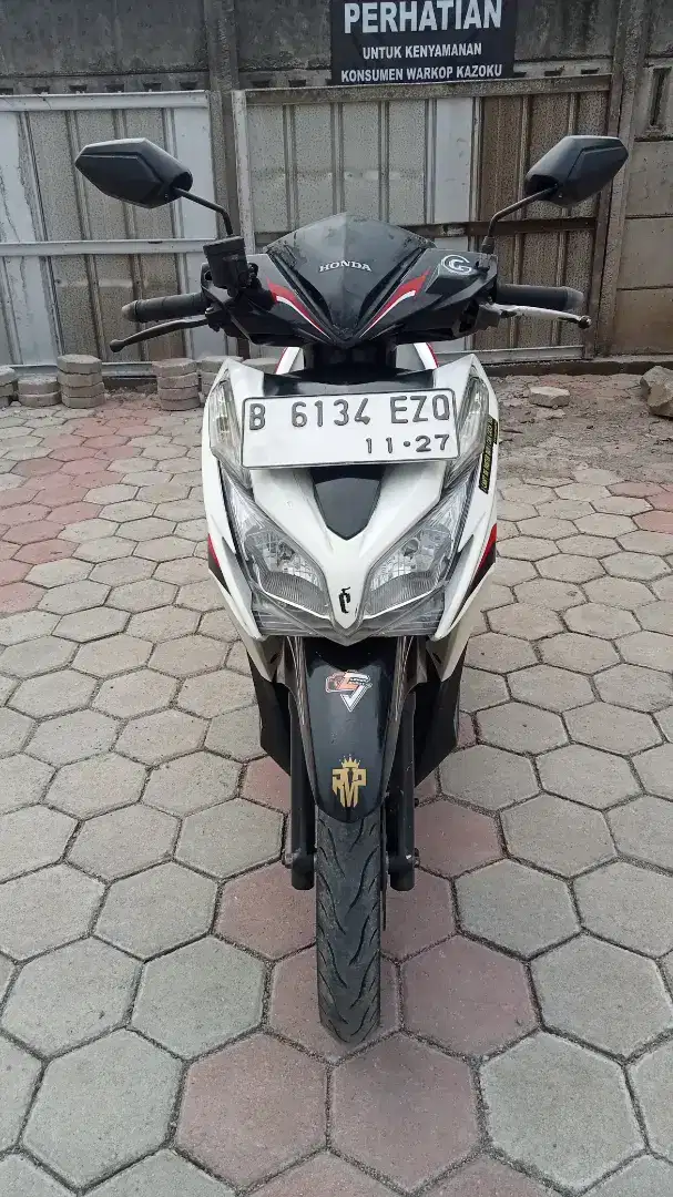 (Di jual) Vario KZR 125cc 2012 full orisinil