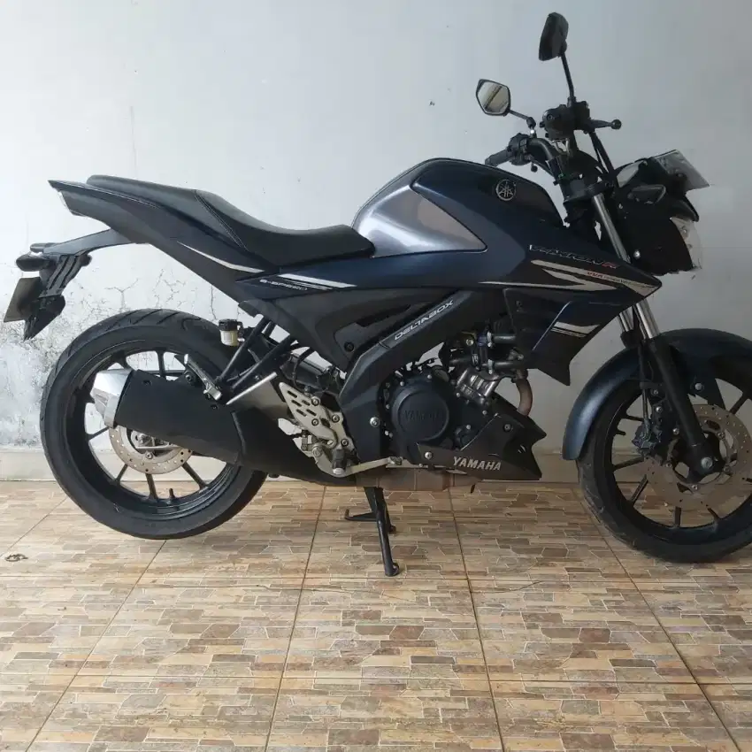 Motor Yamaha Vixion 2018 (KM rendah : 8313 Km)