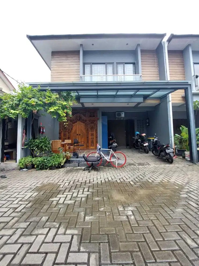 Rumah dalam townhouse ekslusif nyaman di Batu Ampar Condet