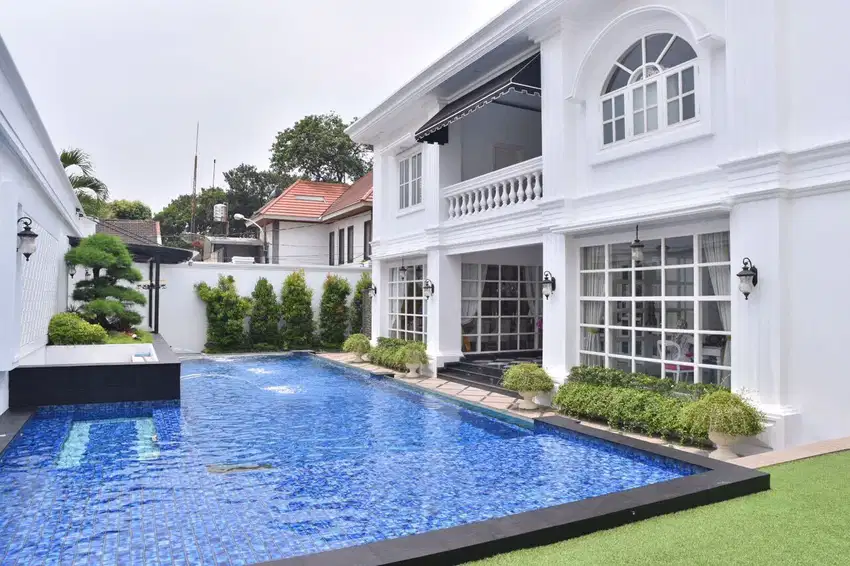 Dijual cepat Rumah Modern Hoek Hadap Timur di Pejaten  Jakarta Selatan