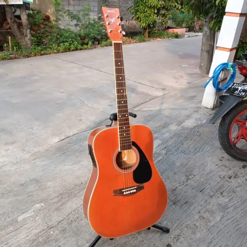 Gitar Yamaha F310 Akustik elektrik Custom  baru