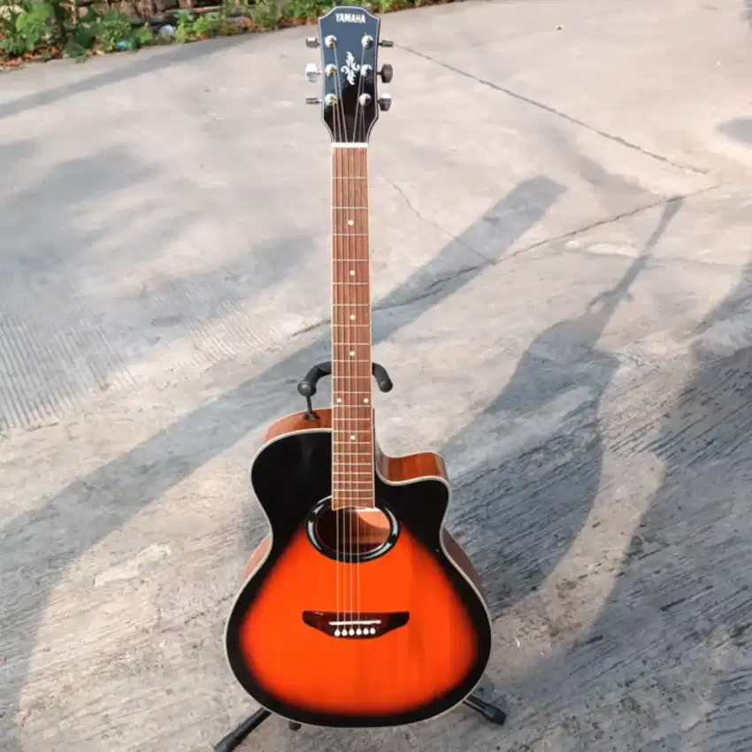 Gitar Akustik Yamaha Apx 500ii warna cakep