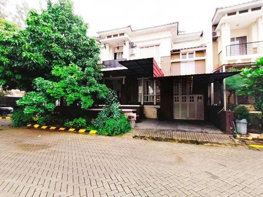 Dijual Rumah Mewah Kolam Renang Pribadi di Kawasan Elite Galaxy Bekasi