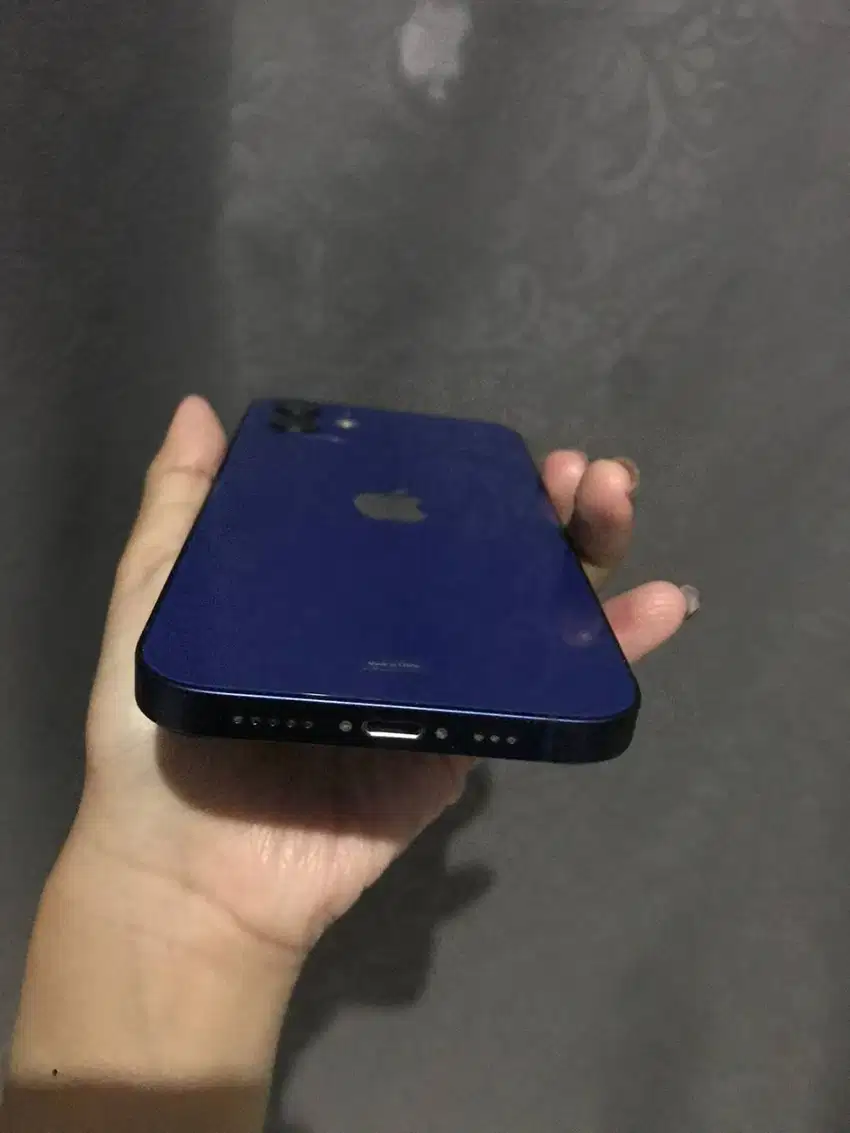 Iphone 12 ibox 128 GB BLUE (Mulus No Minus - Pemakaian Perempuan)