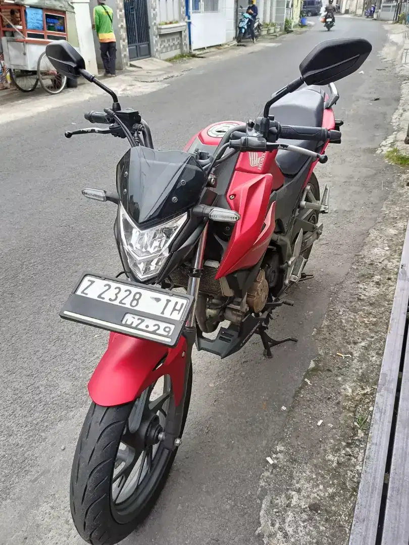 Cb150R thn 2019 antik setangan dari baru