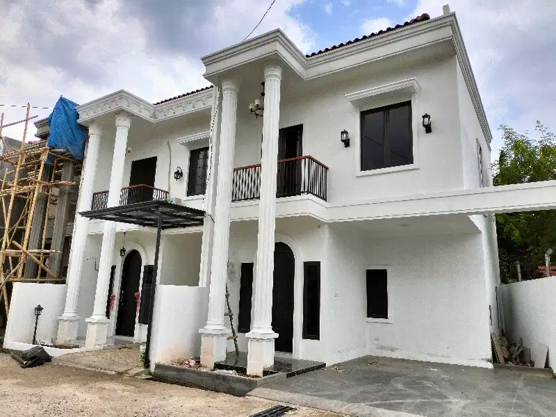 dJual Rumah Ala Eropa lokasinyaman dekat RSIA SamMarie Basra