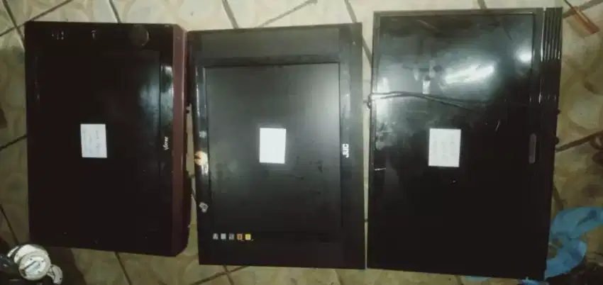 Slhkn plh slh 1 dr tv led kond ada di gambar utk yg phm murah sj deh