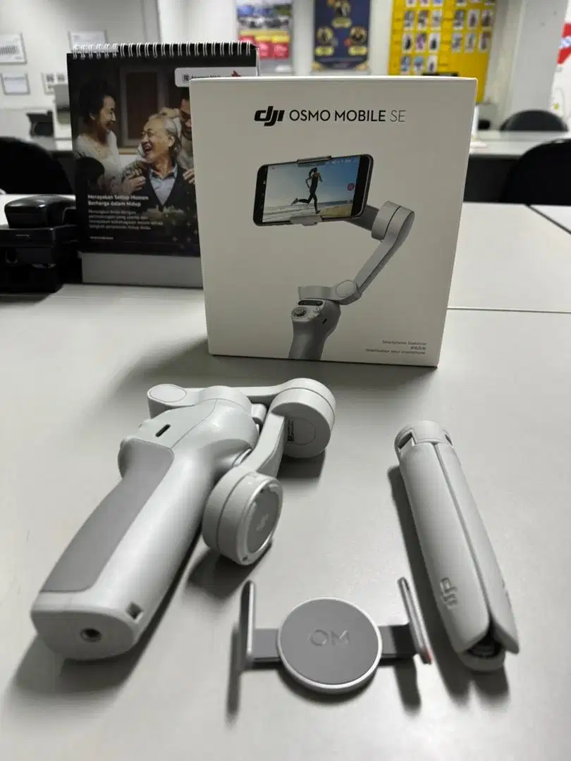 DJI Osmo Mobile SE Smartphone Gimbal