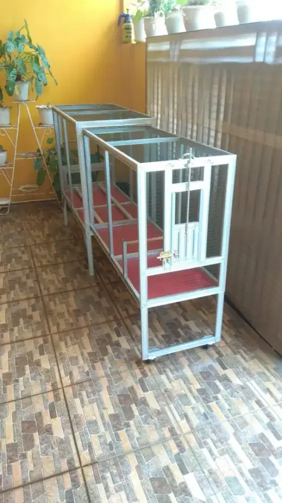 Kandang ternak dan umbaran