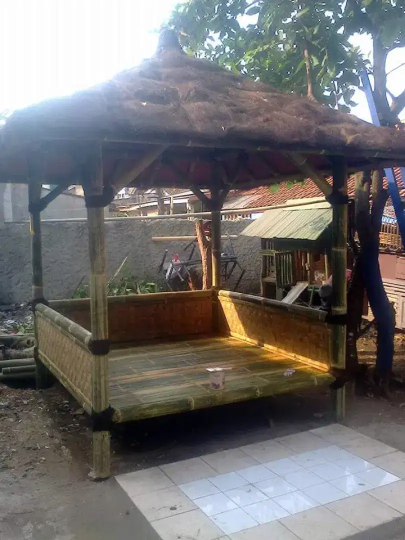 Saung Bambu Gazebo