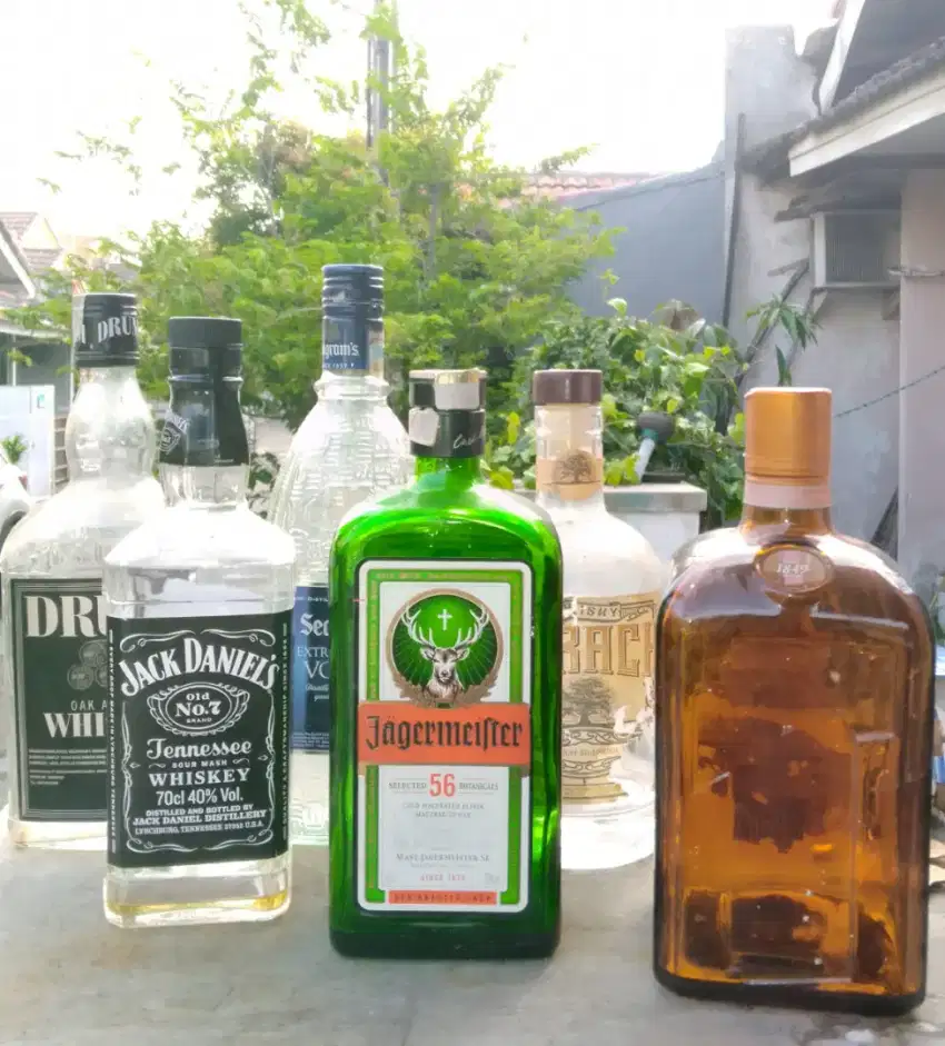 Botol Minuman Arak Wine