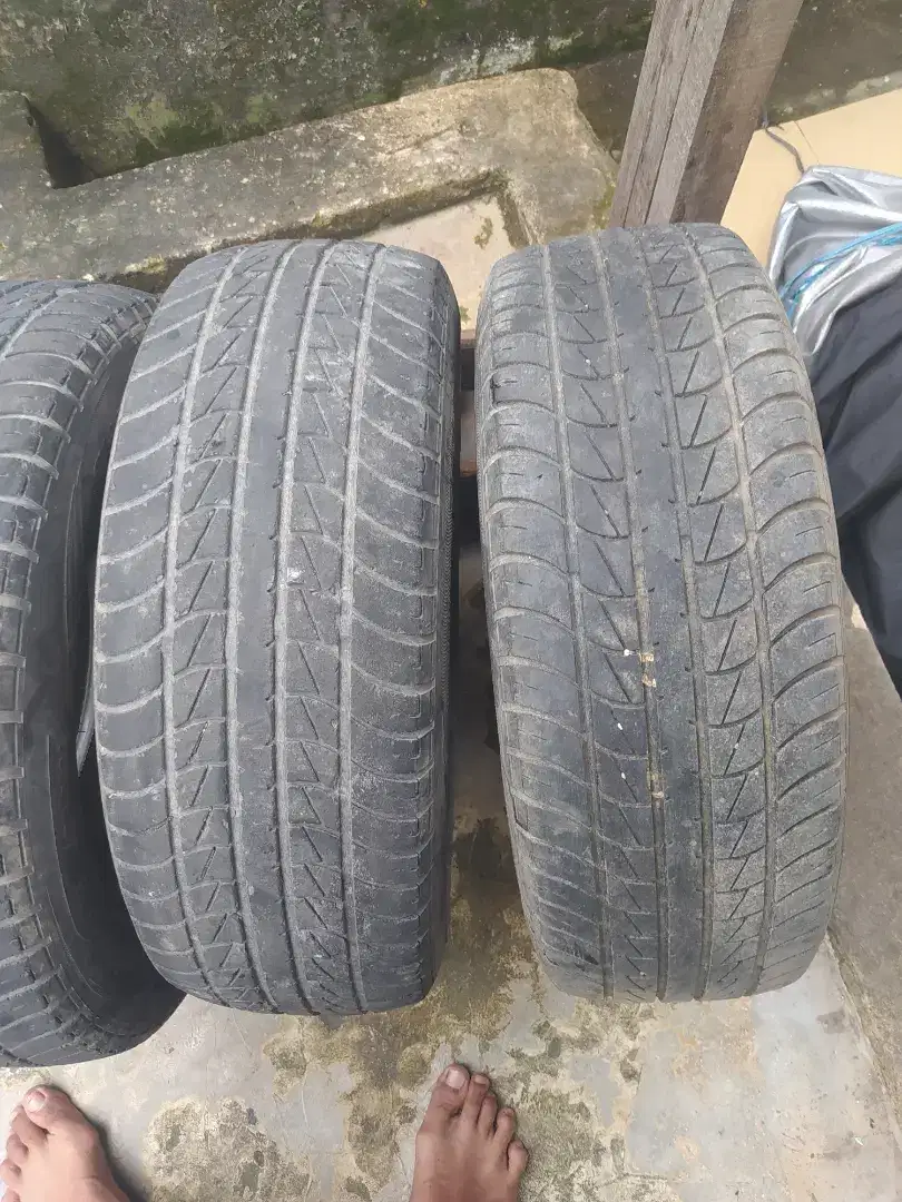 Ban GT 205/65 r 15  tubles