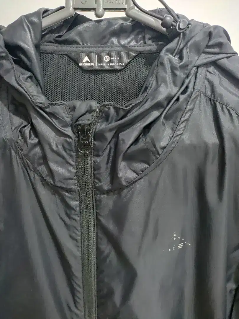 jaket eiger size M