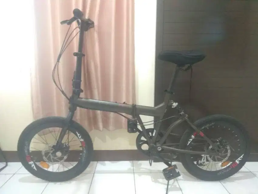 DIJUAL Sepeda Lipat Folding Bike 20 Inch United Quest C104