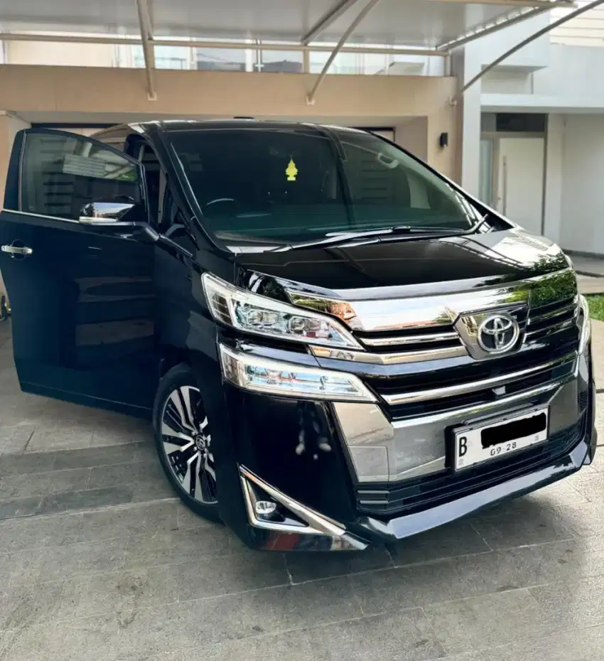 Cash Only | 2019 Toyota Vellfire Hitam