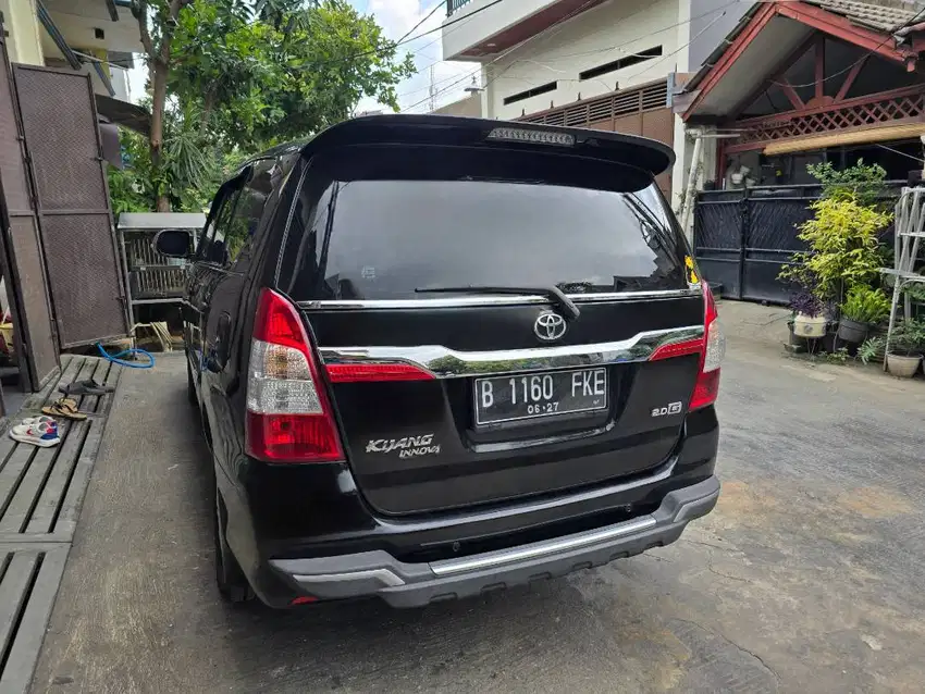 Toyota Kijang Innova Inova G Manual MT Tahun 2012 Hitam , 2013